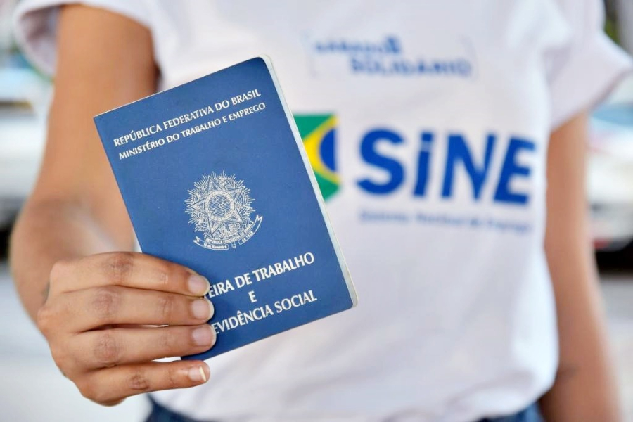 Anápolis cria mais de 2 mil empregos formais no 1º trimestre de 2026, aponta Novo Caged